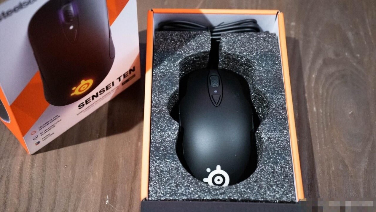 SteelSeries SENSEI TEN滑鼠，回归初心经典十年复刻