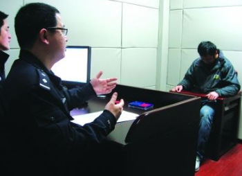去移动公司查询号码每个竟收费2元