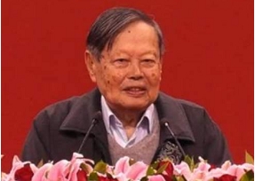 弘扬君子之争科学家精神，比建不建对撞机议题更重要