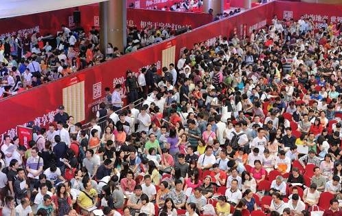 挨过最严调控，2020年楼市真的要回暖了？