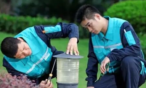 防控新型肺炎 物管公司加大社区防疫和消毒
