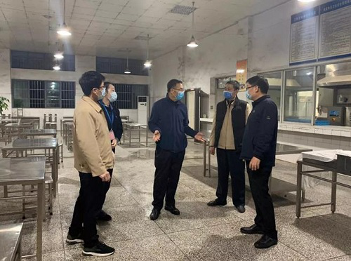 茅台复工第一天|董事长总经理深夜迎员工 一起站好新年第一班岗
