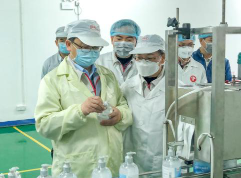 驰援抗疫 比亚迪医用级免洗手消毒凝胶日产30万瓶 