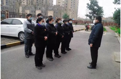 物业专家：体温正常且业主同意可进入 