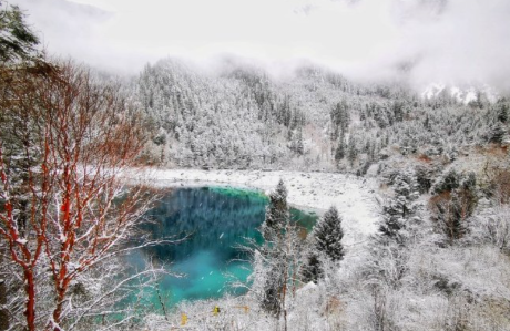 九寨沟连续三天下雪