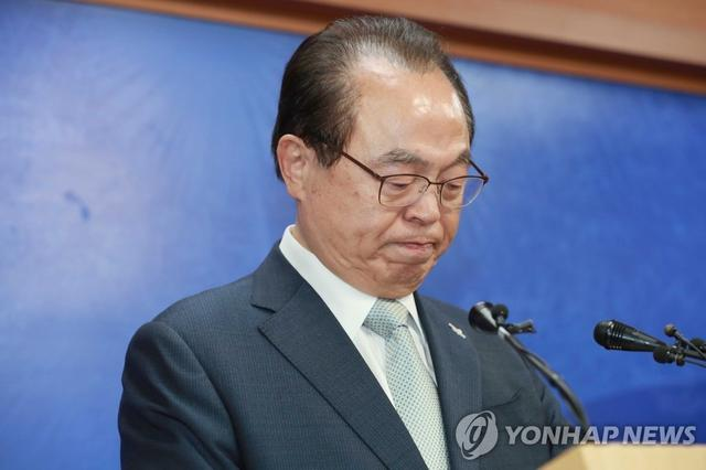 韩国釜山市长辞职 