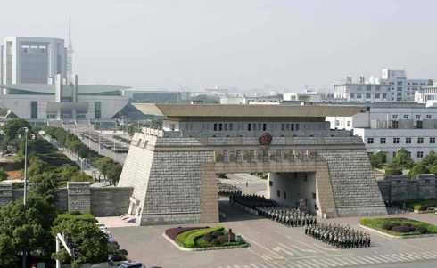 军校生复课首先拯救豆腐块
