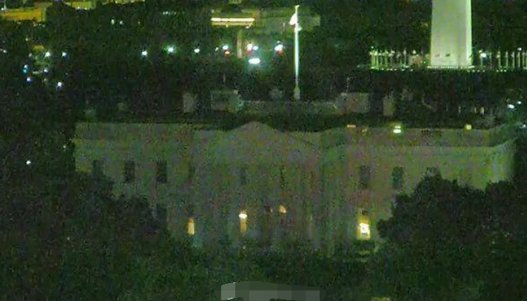 白宫罕见熄灯
