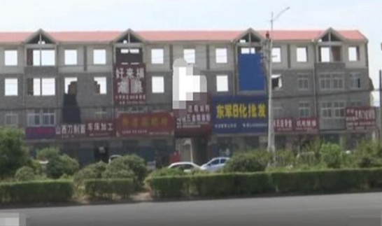 河南一楼房惊现魔术般建造，三四楼仅一面墙