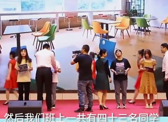 毕业典礼一班级只来了5个人