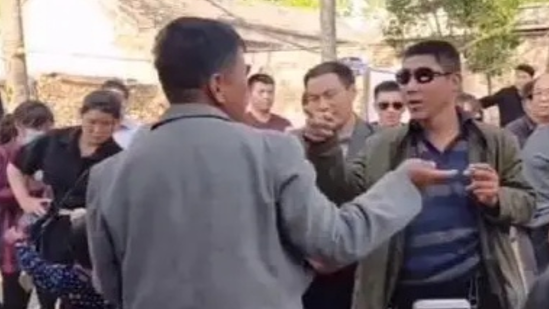 大衣哥家又出事了，为何总是不放过老实人 