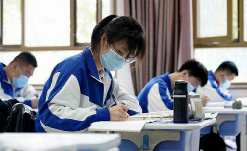 在家学习大半年后，即将迎来新学期，河北暂定9月1日开学