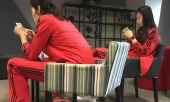 纹身就是“坏孩子？女排朱婷引热议