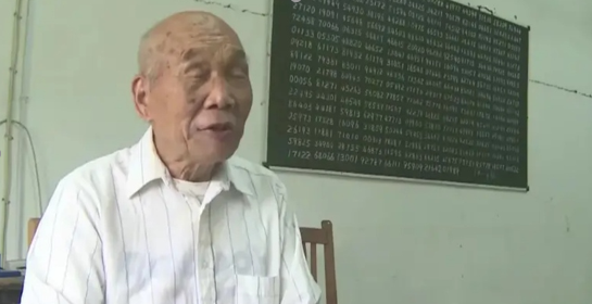 学习靠坚持，老爷爷打破常规，证明自己