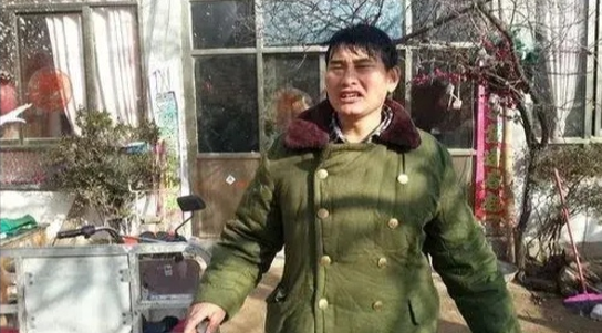 大衣哥一年能挣1500万，当事人出来辟谣了