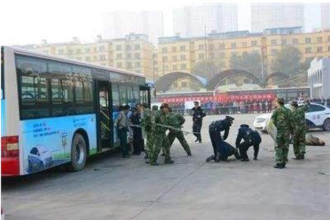 西安302公交车案罪犯被执行死刑，给遇难者一个公道