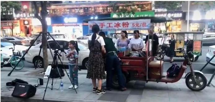 千万富翁卖冰粉，人生必修的课程是失败学