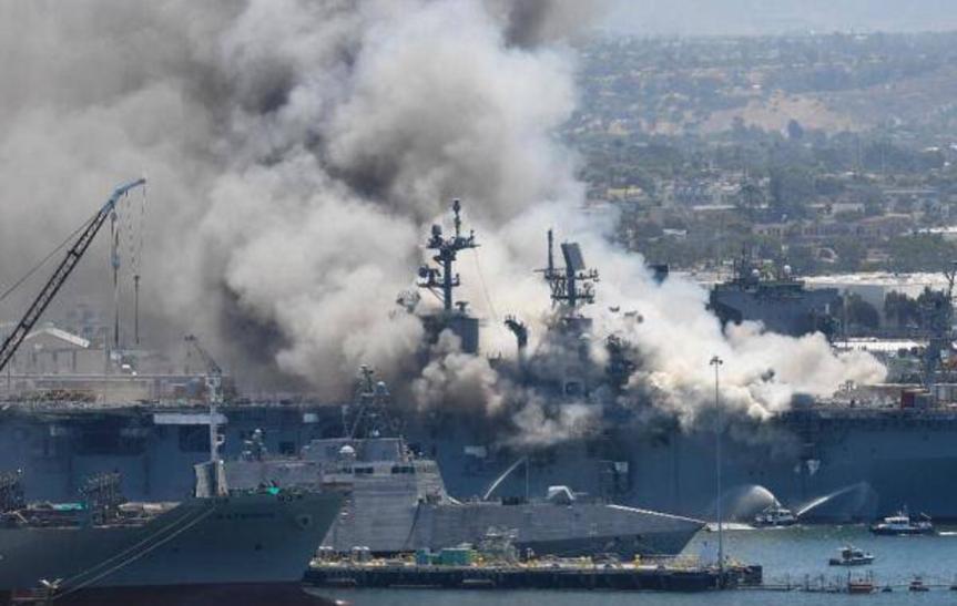美海军两栖攻击舰着火，具体原因还在调查之中