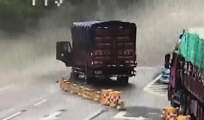 逃生等于丧命？货车司机为了逃生，选择跳车 