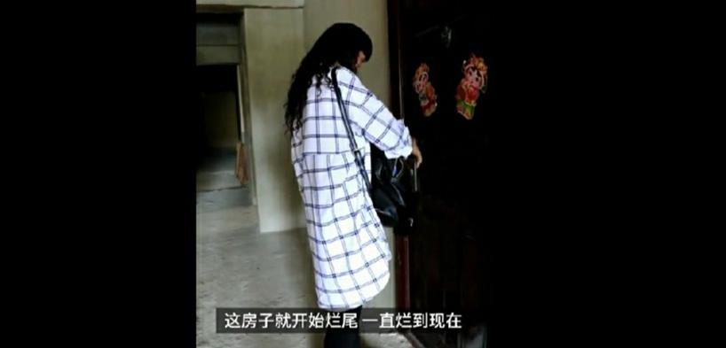 居民楼工程烂尾，购房者无奈，直接住进烂尾楼