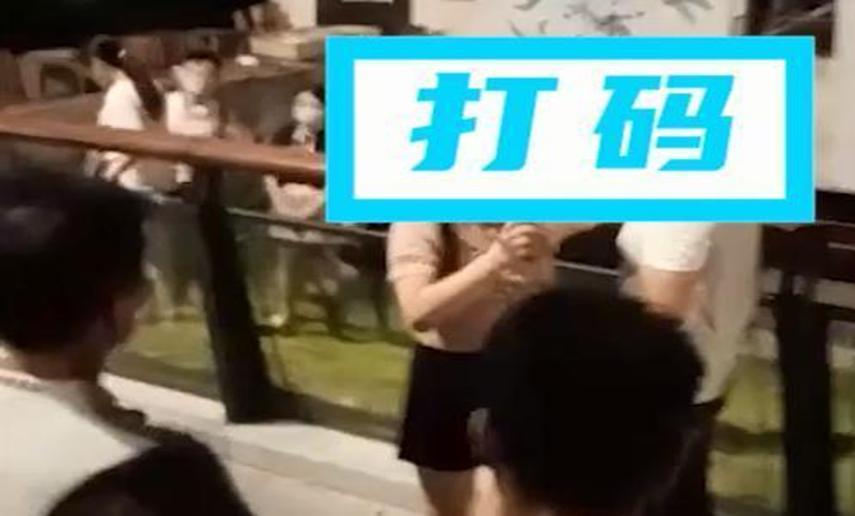 女子不正当行为被老公发现，竟大吼其丈夫！