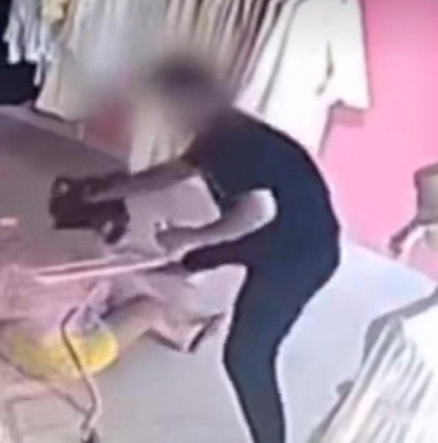 河南一女子被丈夫家暴，不得不跳楼求生，全身多处骨折