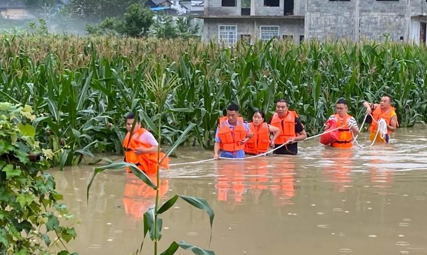湖北恩施建始县发生洪灾，已致5死1失联