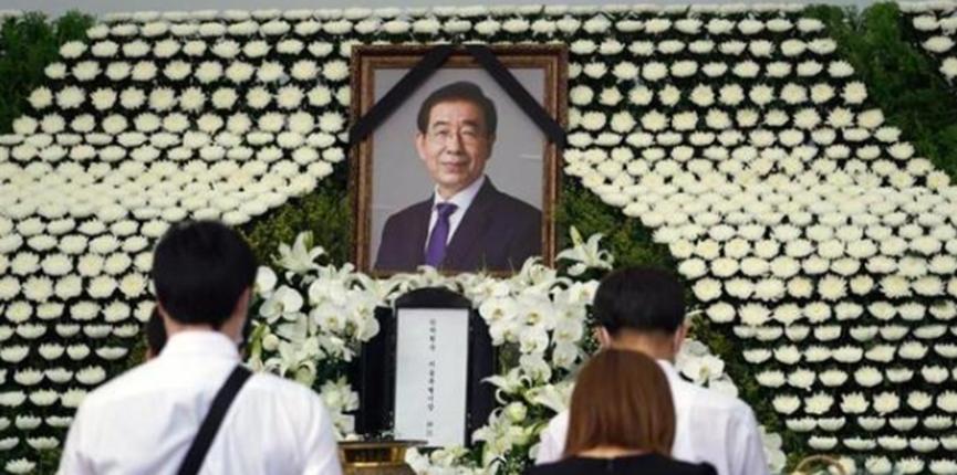 律师申请彻查首尔市长，彻查政府职场文化，同时制定更合理的政策