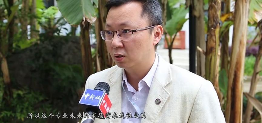 上海为家政行业开辟新道路，设立家政专业