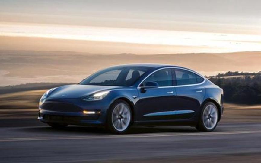 拼多多客户提车遇到困难，特斯拉拒绝交付Model3，事情仍未解决