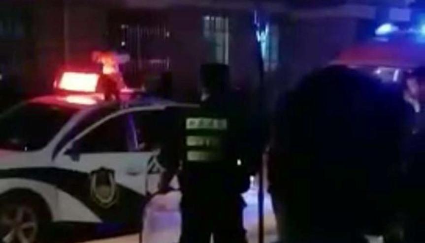 惊险！17岁女孩被陌生男子当街挟持，凶手家属至今未露面