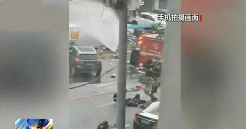 一店铺液化气泄露，造成爆炸，多人受伤