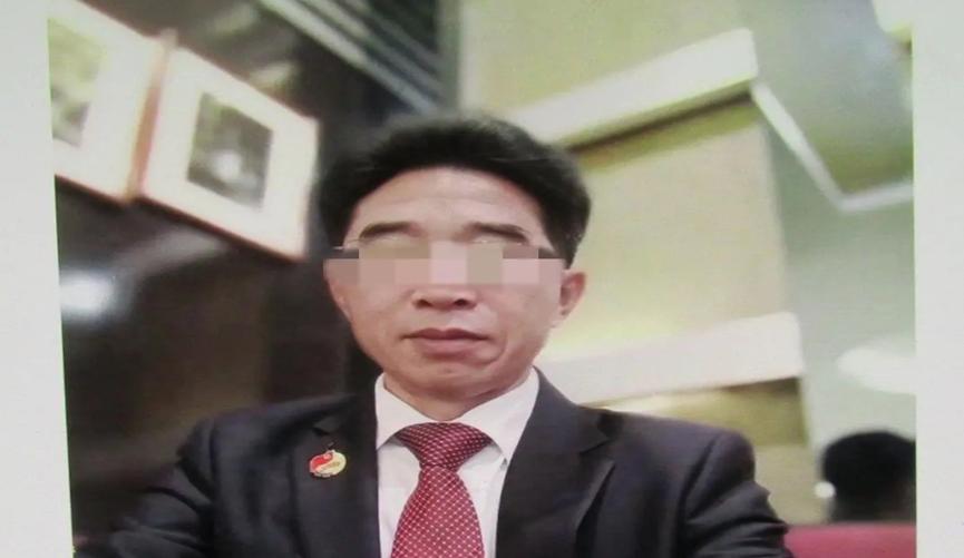 “翻译官”招摇撞骗，老年人深陷其中，直接被骗