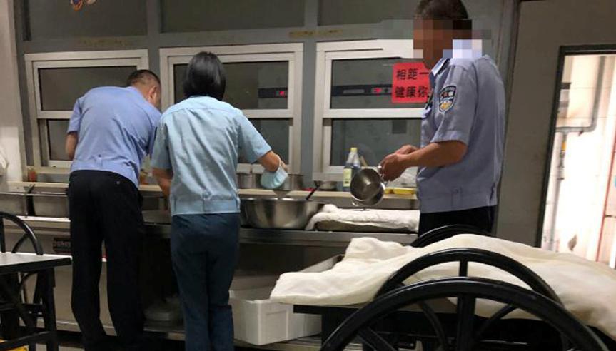 女孩地铁被人摸屁股，涉事男子已被拘留