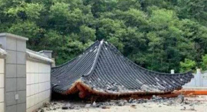 学校过于奢华，被勒令整改，目前已开学