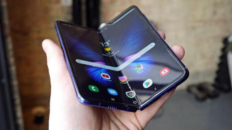 第二代折叠屏手机，三星Galaxy Z fold2发布