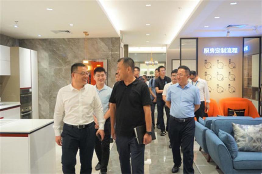 美的中国区总裁，莅临箭牌家居集团共商合作