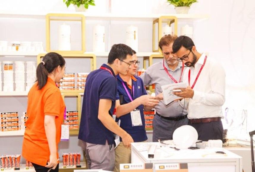 2500家灯饰照明品牌携手灯博会共谱盛宴乐章