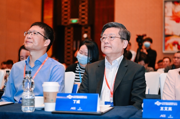 恒洁CEO受邀参加2021国际卓越运营上海峰会