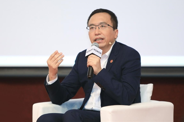 荣耀CEO赵明宣布正式开启2021荣耀创意精英挑战赛