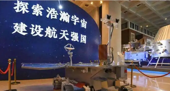 中国探月、嫦娥公司携手百度超链接发行全球首个月壤数字藏品