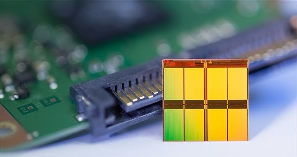 江苏华存电子自研主控芯片HC9001成功流片